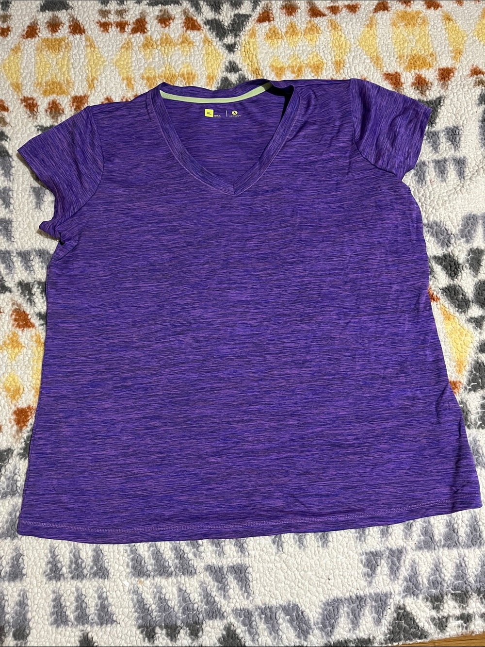 Xersion Purple Heather V-Neck Short Sleeve Tee